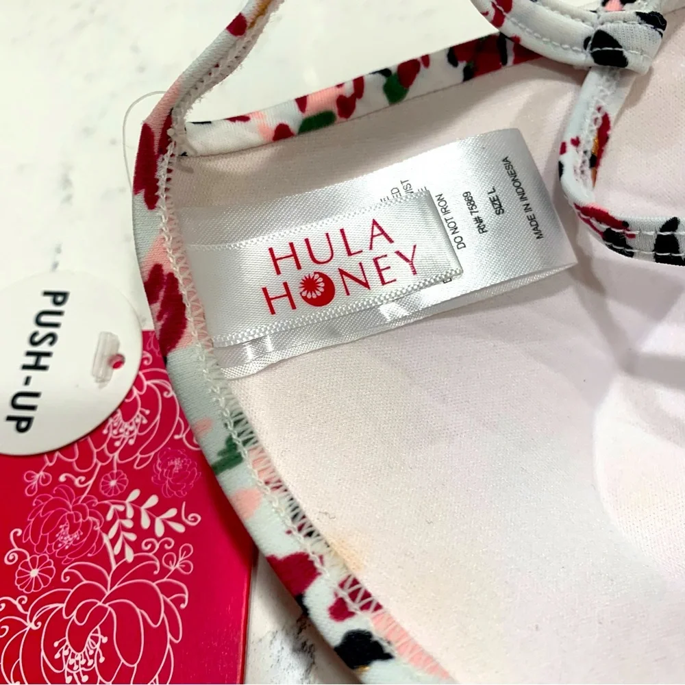 HULA HONEY Push-Up Bikini Top White Pink Large Ruffle Shoulder NWT